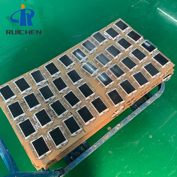 <h3>Square Solar Road Studs Rate Alibaba-RUICHEN Solar Stud Suppiler</h3>
